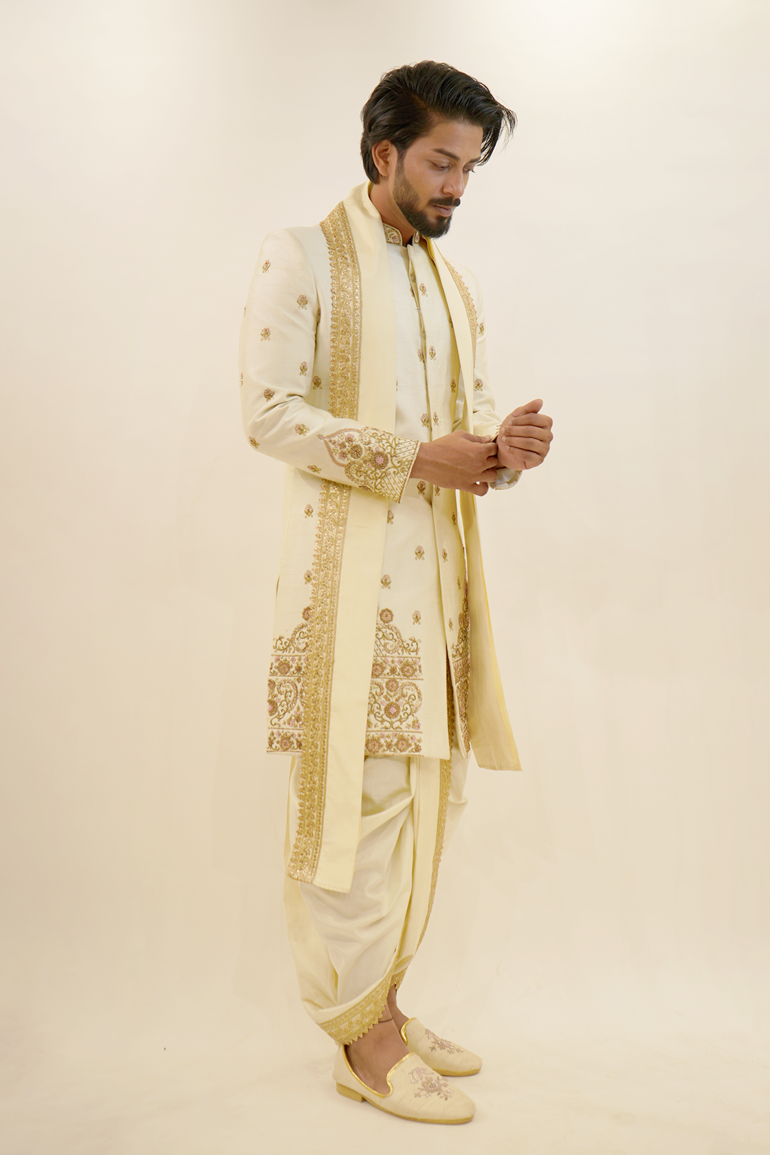 Heavy hem work Sherwani with bootas
