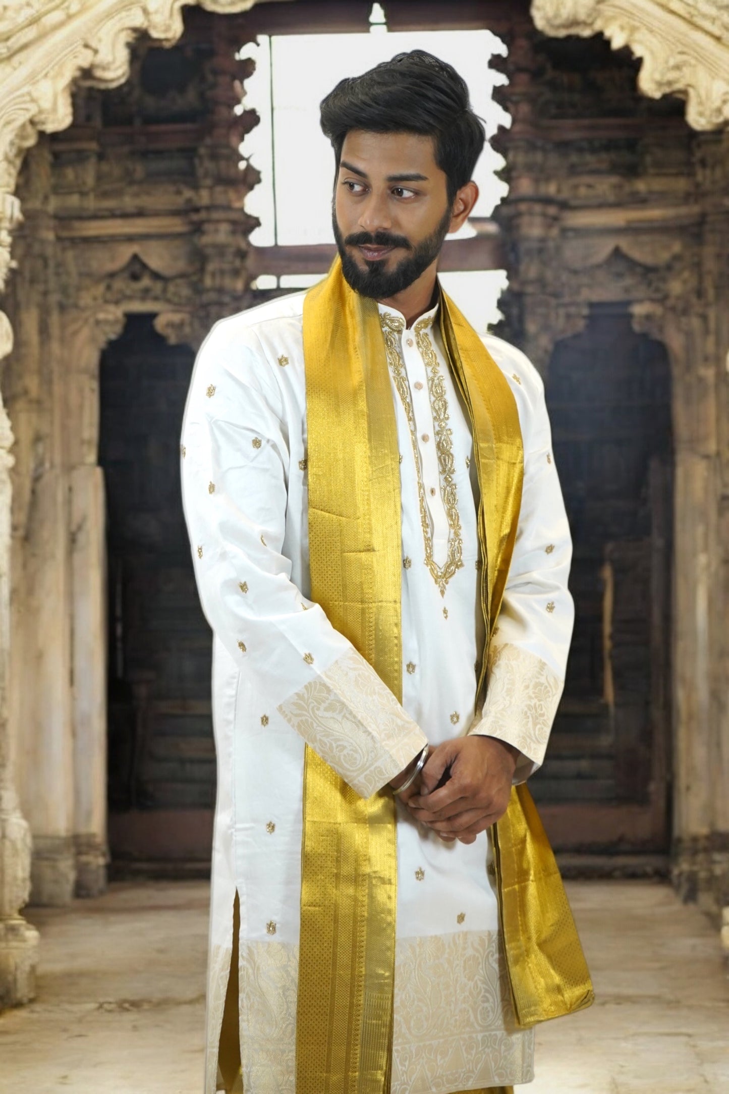 Suvarna Chandari Kurta