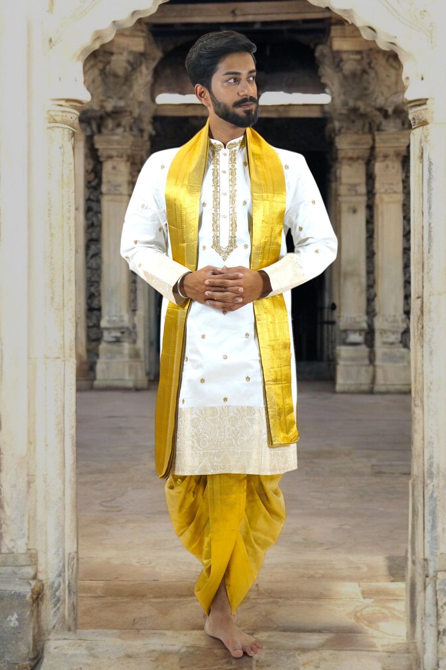 Suvarna Chandari Kurta