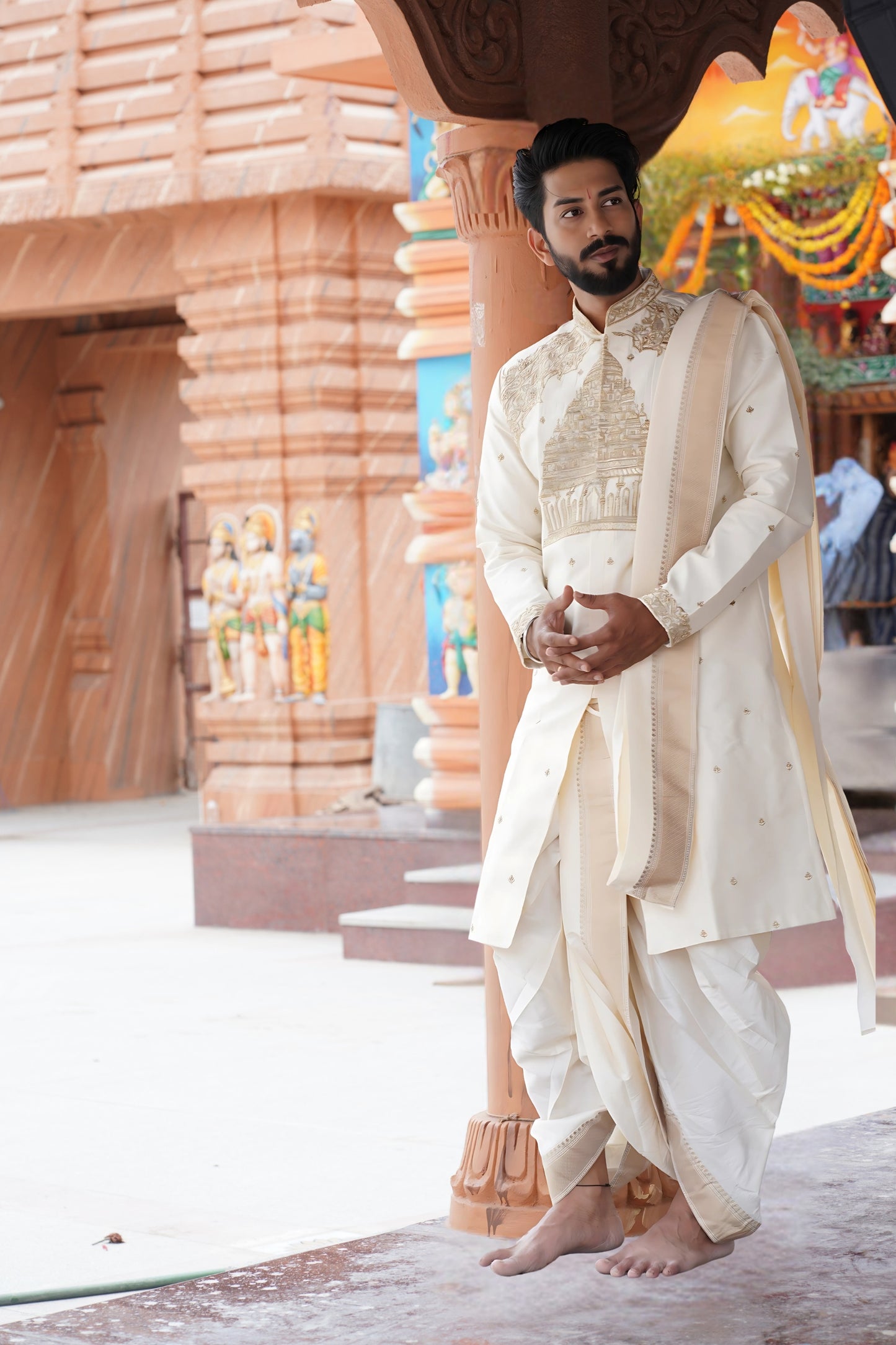 Ayodhya Mandir Elegance – Pattu Pancha Set