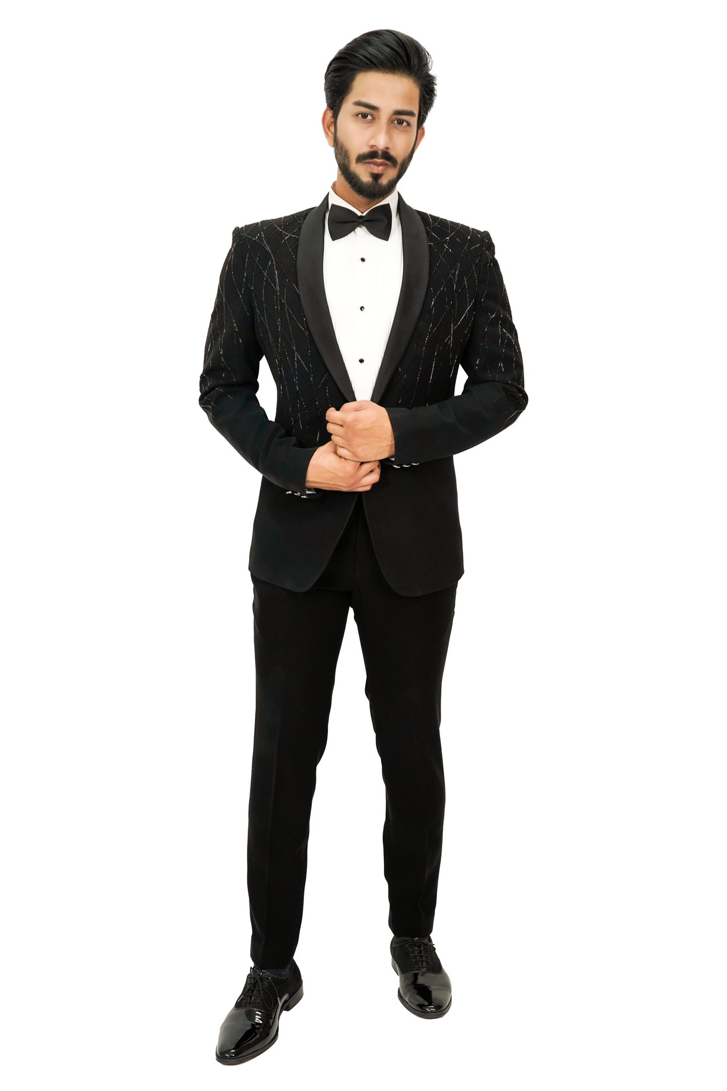 Woolcrepe 2-piece Tuxedo with embroidery on the shoulders