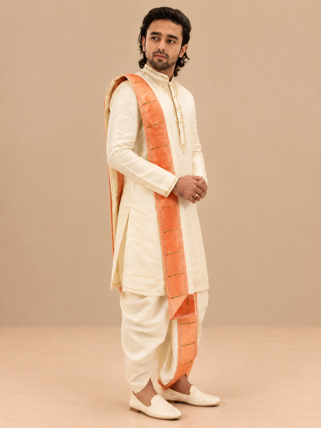 Light gold tissue Pattu Pancha set with Paithani border