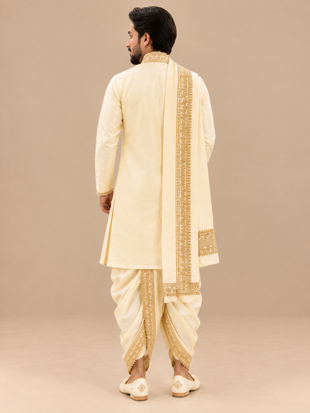Off White Semi Pattu set With Zari Work