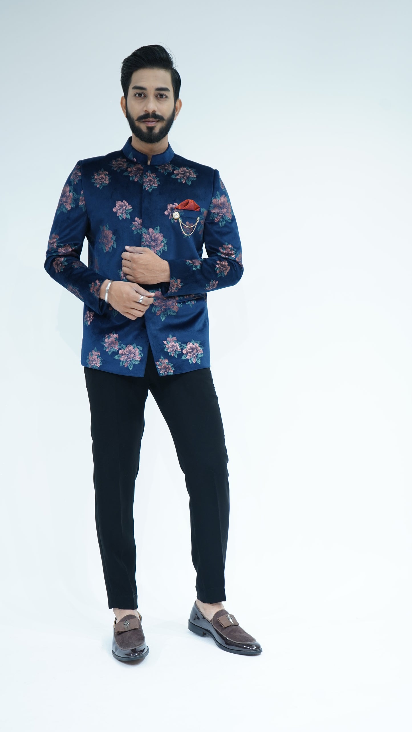 Velvet Floral Jodhpuri