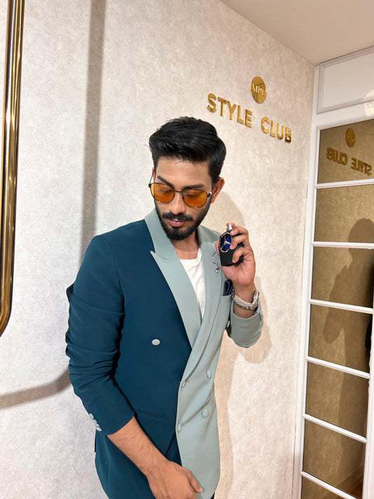 Dual tone patterned double breasted suit
