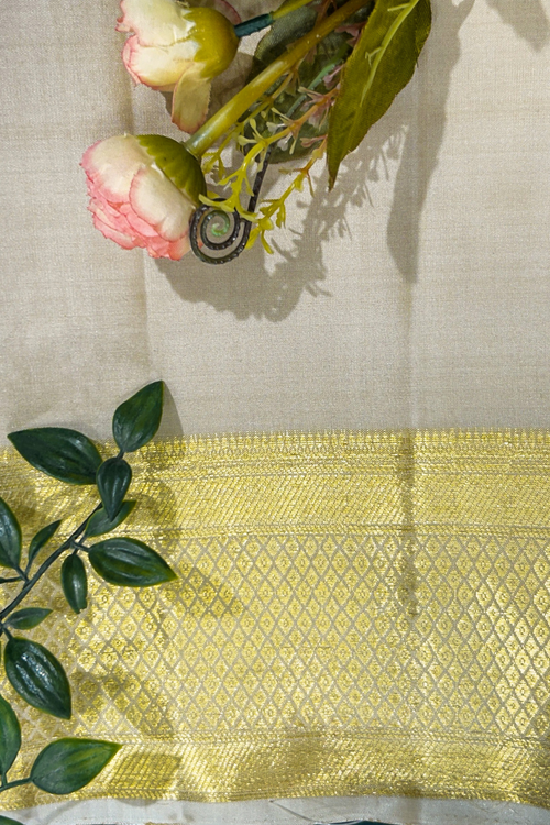 Kanjivaram Pattu Pancha In Beigish Gold Unstitched