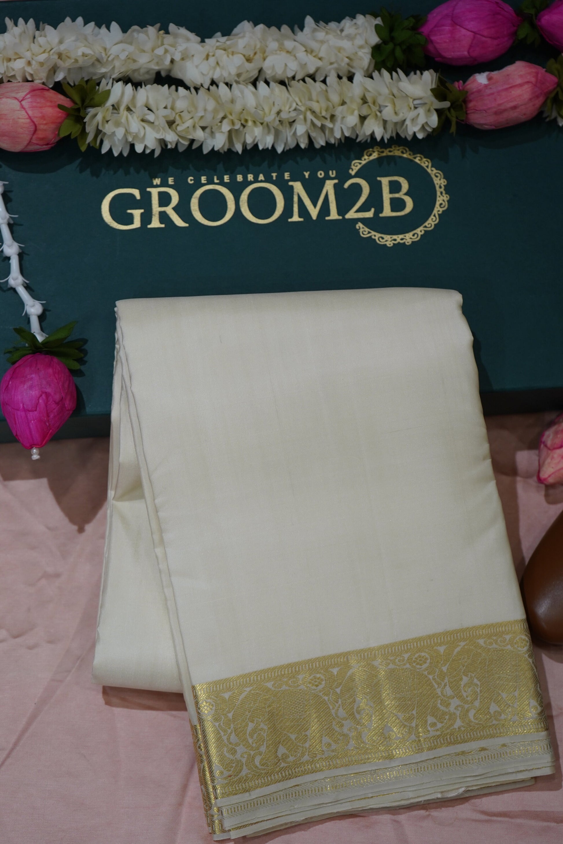 Men’s Pomna Pattu Pancha in Ivory White Set