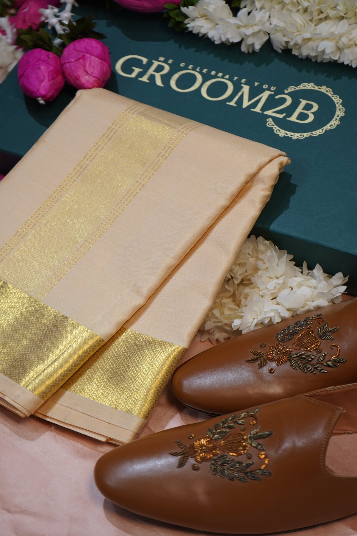 Men’s Pure Pattu Pancha in Sandalwood cream