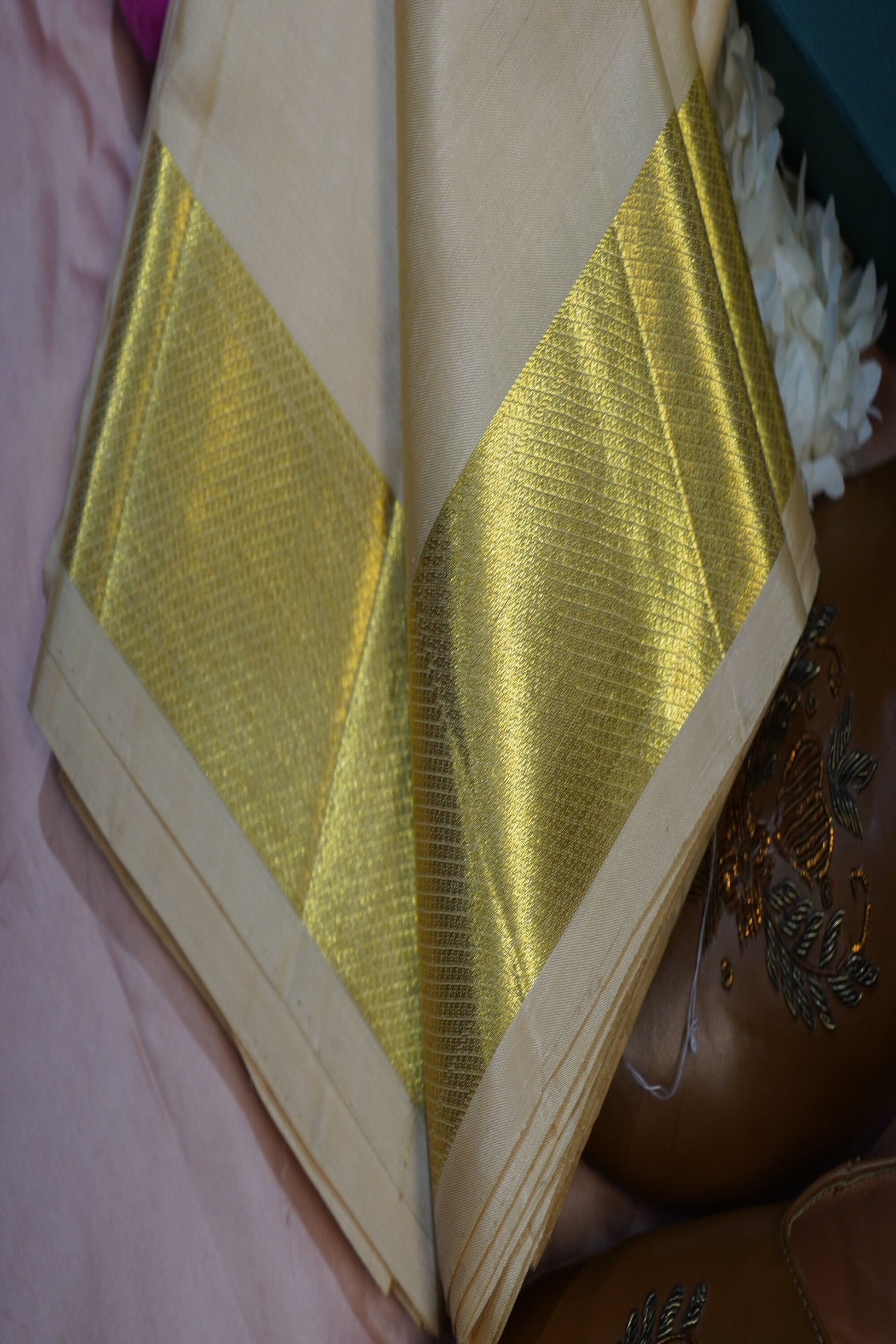Men’s Pure Pattu Pancha in Sandalwood cream