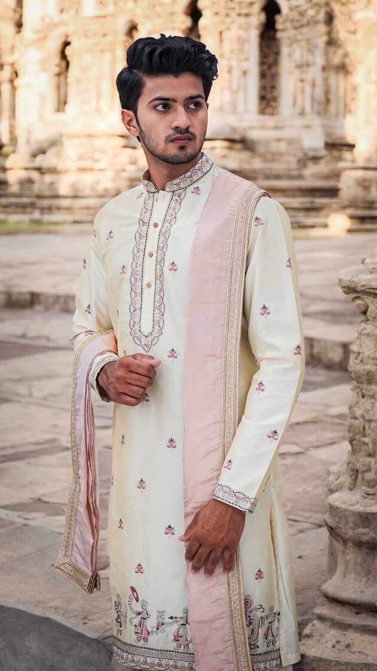 Off-White Semi Pattu Embroidered Kurta