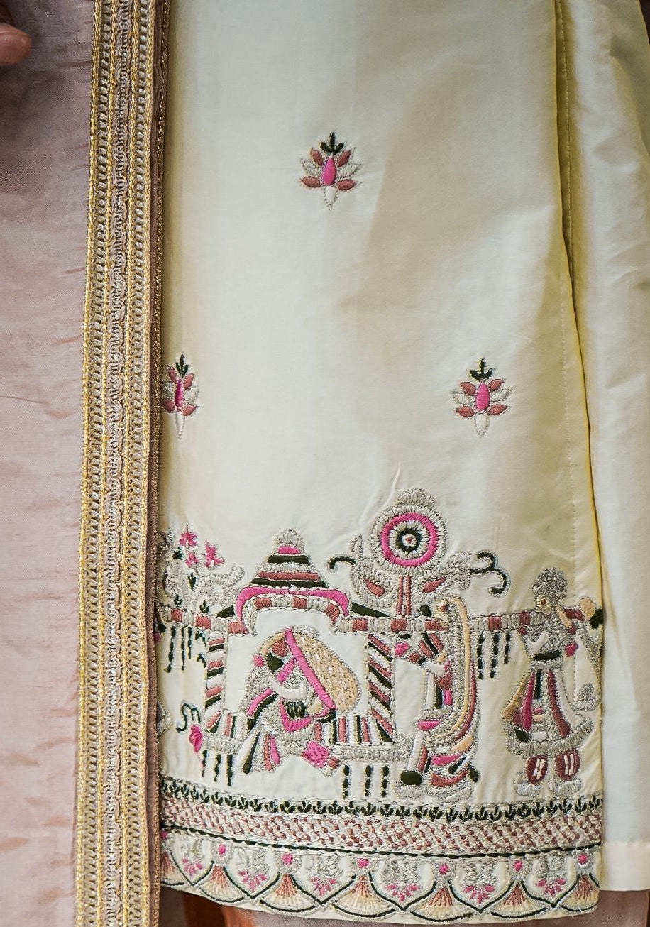 Off-White Semi Pattu Embroidered Kurta