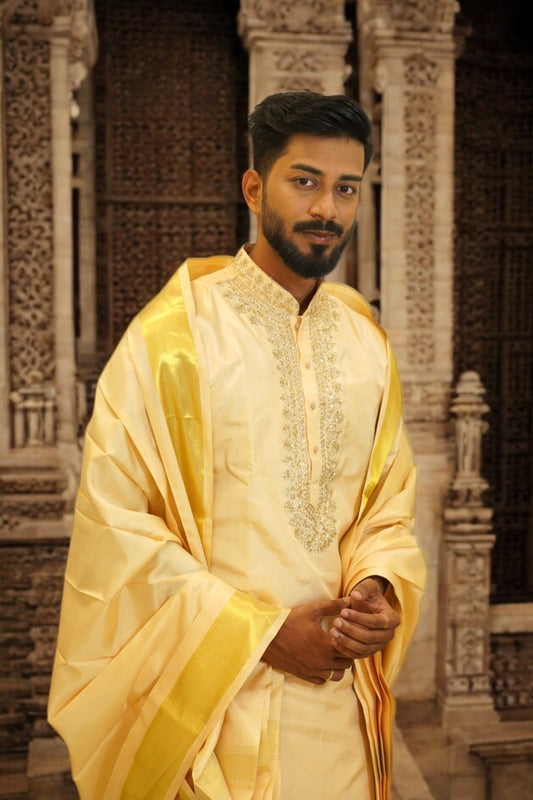 Regal Ivory – Zardozi Pattu Pancha