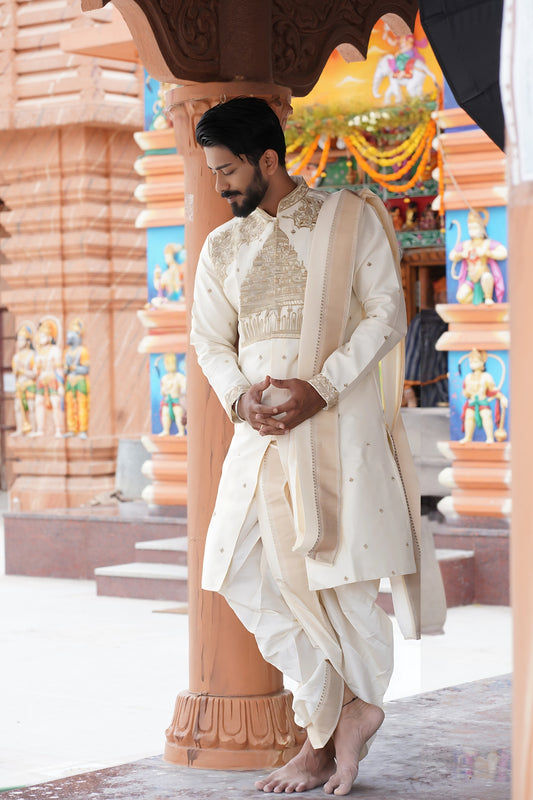 Ayodhya Mandir Elegance – Pattu Pancha Set