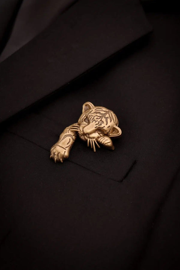 Whispering Stripes Brooch