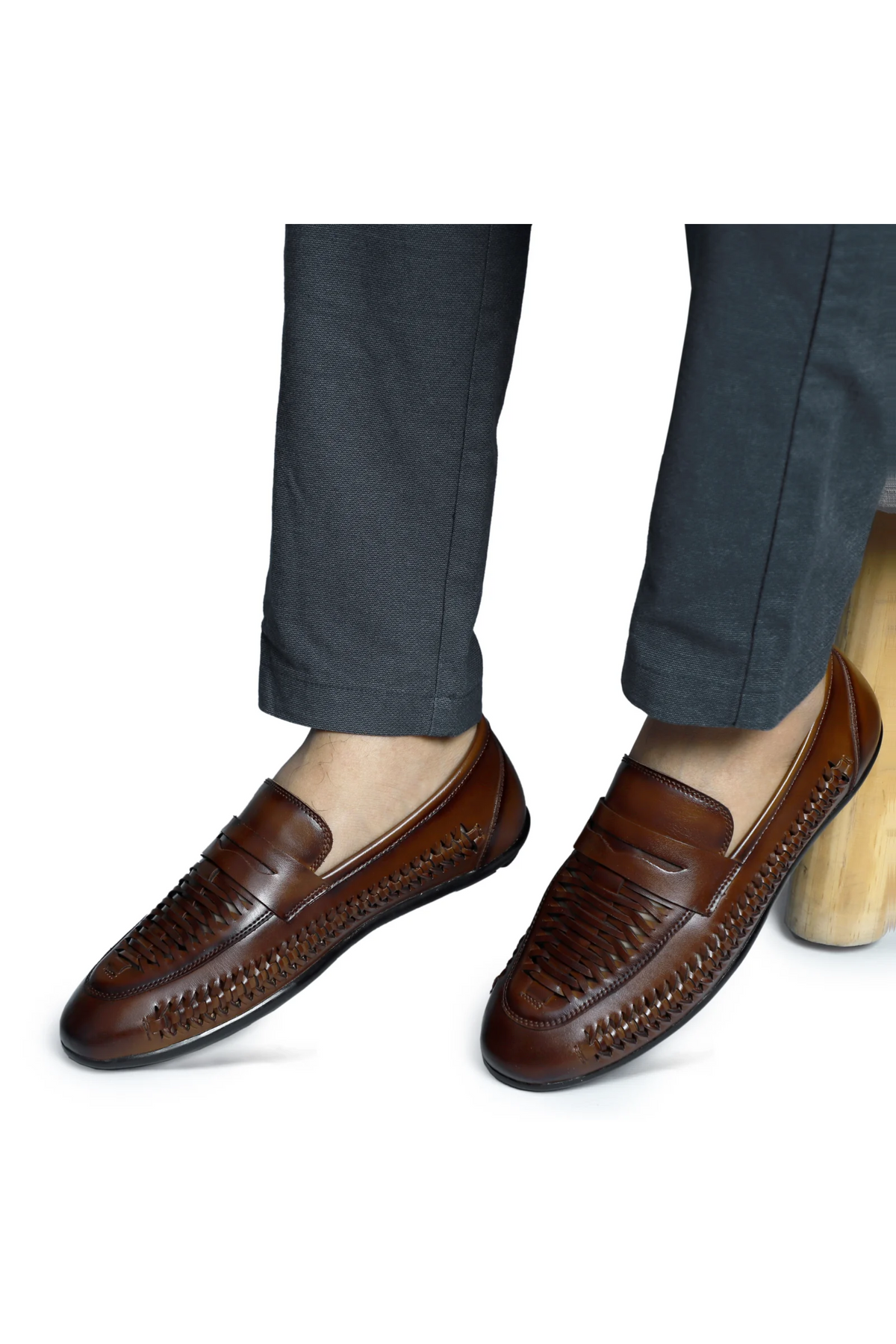 Mosa Hand Weaved Kolhapuri Loafer