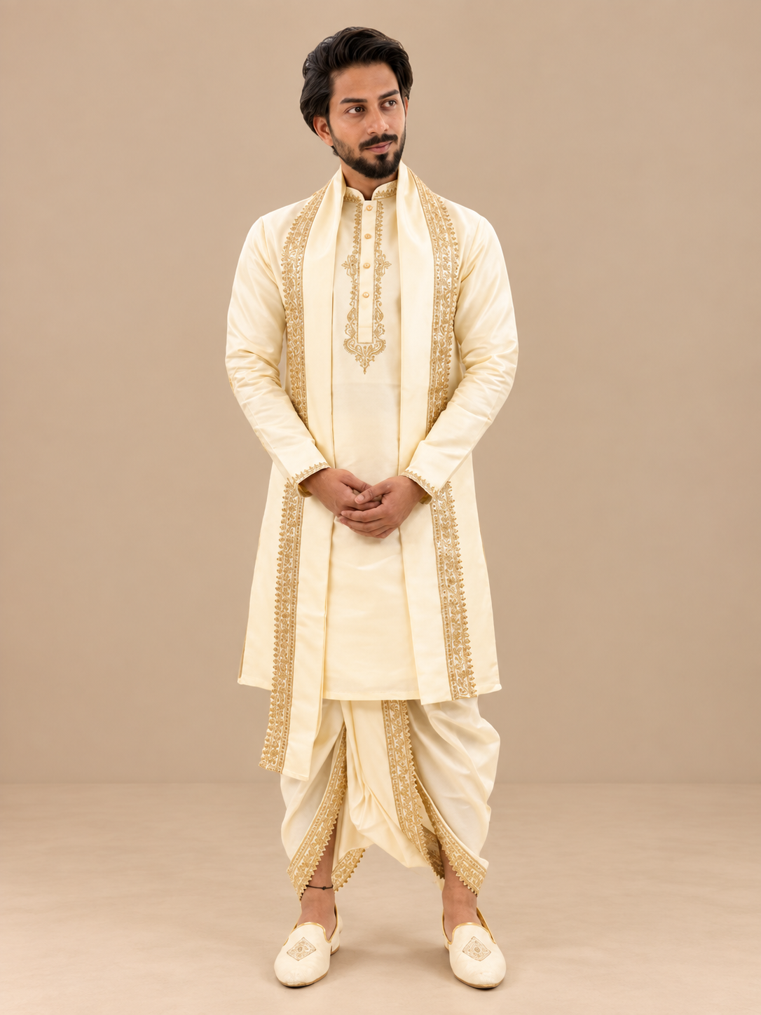 Off White Semi Pattu set With Zari Work